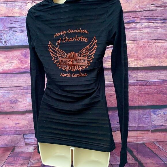 Women’s long sleeve HD tee in size M - Picture 12 of 12